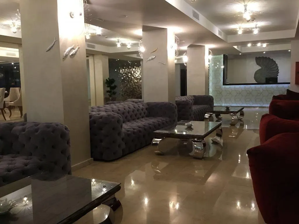 Essence Hotel Boutique Torremolinos 4*,