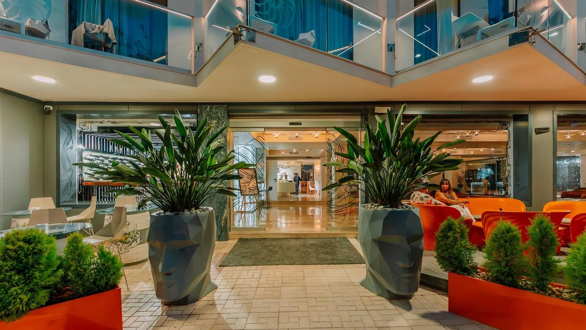Essence Hotel Boutique Torremolinos 4*,